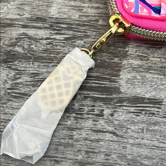 Lilly Pulitzer Colorful Floral Wallet - Picture 3 of 8